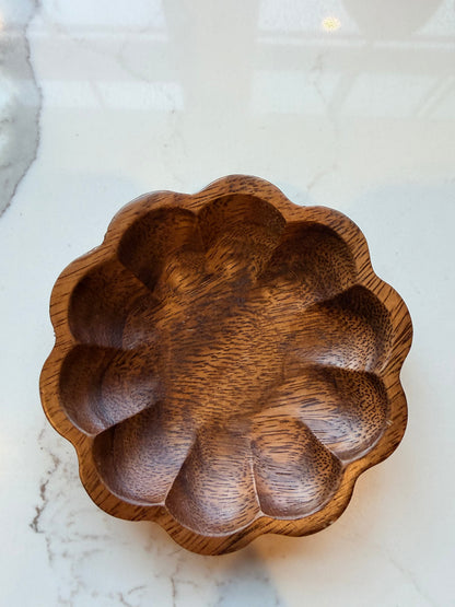 Mini Scalloped Wood Tray